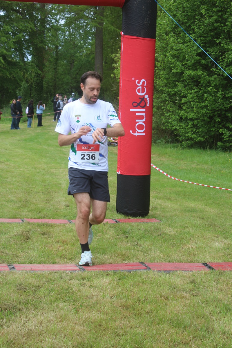 2026_LaCourseDuChateau_Arrivee_012