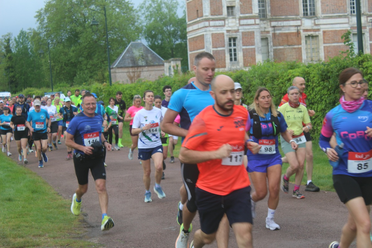 2026_LaCourseDuChateau_Depart_018