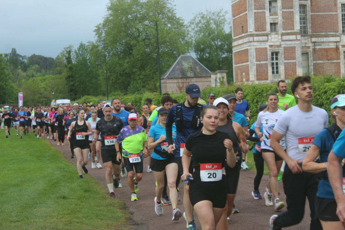2026_LaCourseDuChateau_Depart_020